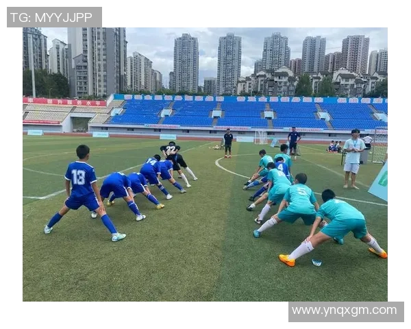 重庆足球队在足球节奏排行榜中荣登第六名展现出强劲实力与潜力