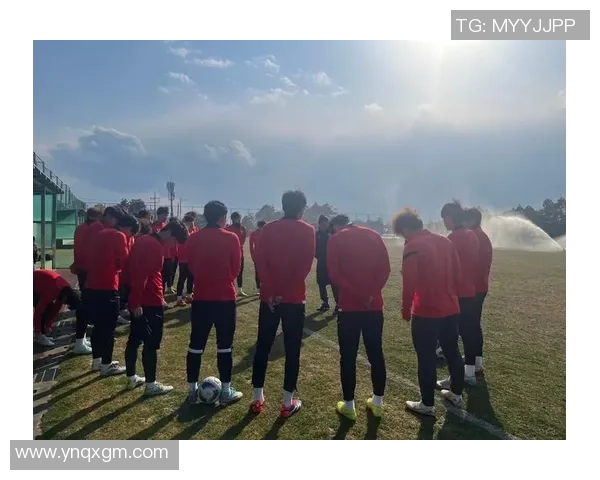 赛后分析:上海足球队与深圳足球队的战术意识与表现对比探讨 赛后分析:上海足球队与深圳足球队的战术意识与表现对比探讨